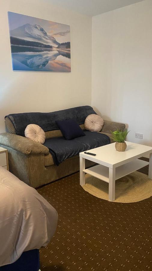 Bv Comfy Studio At Deighton הודרספילד מראה חיצוני תמונה