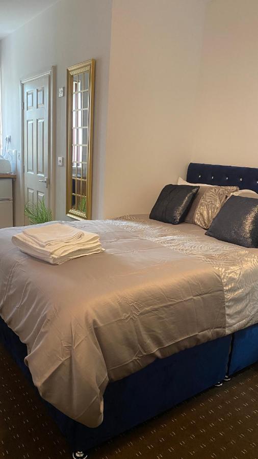 Bv Comfy Studio At Deighton הודרספילד מראה חיצוני תמונה