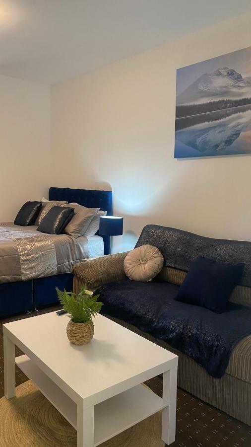 Bv Comfy Studio At Deighton הודרספילד מראה חיצוני תמונה