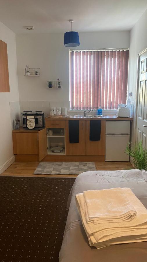 Bv Comfy Studio At Deighton הודרספילד מראה חיצוני תמונה